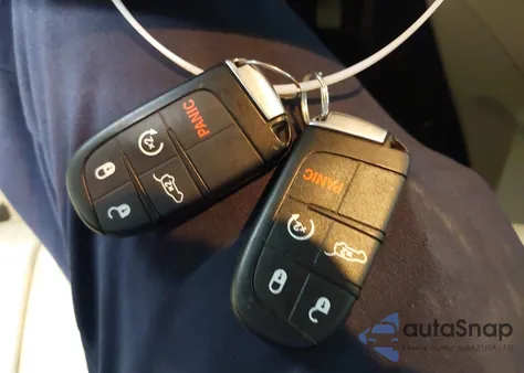 2017 Jeep Grand Cherokee Limited 4X4 z USA, uszkodzony, nr VIN 1C4RJFBG8HC963935